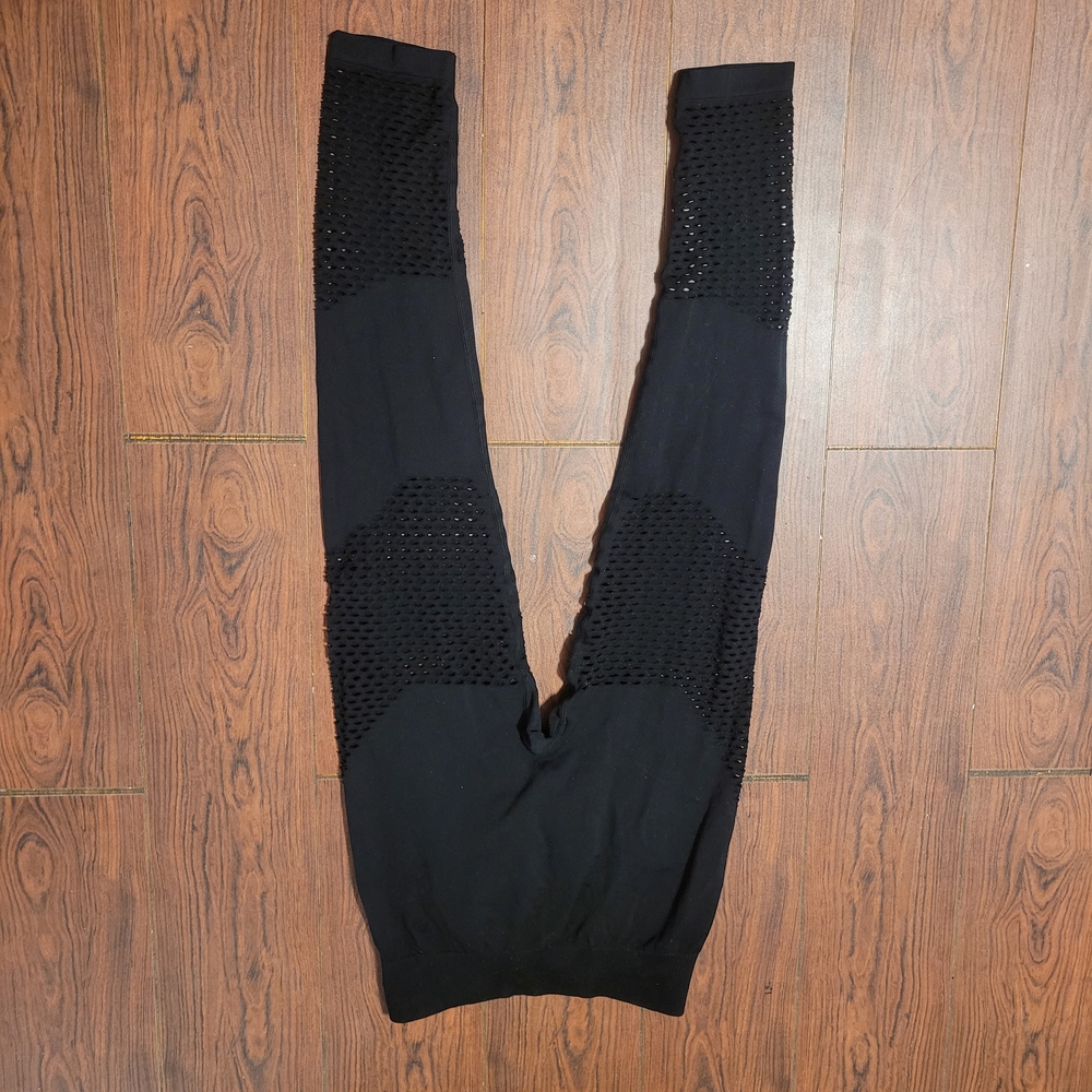 Black Textured Leggings